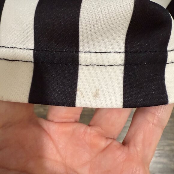 Foot Locker Employee Uniform Women’s Medium Shirt Black White Striped - Picture 4 of 5